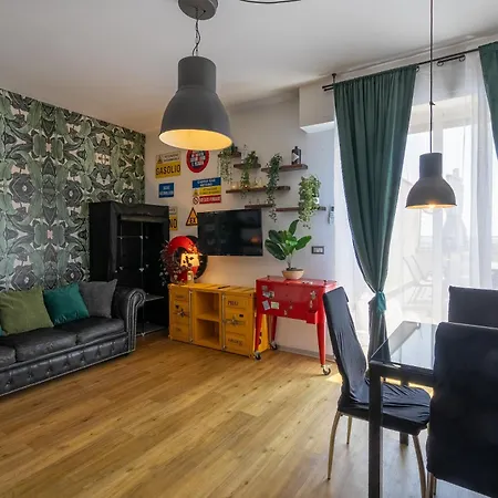 Skyline Loft - Rooftop&cinema, Quiet Area, 2-4pax