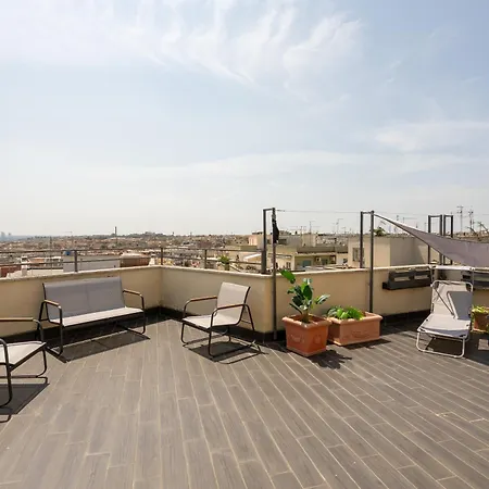 Skyline Loft - Rooftop&cinema, Quiet Area, 2-4pax Roma