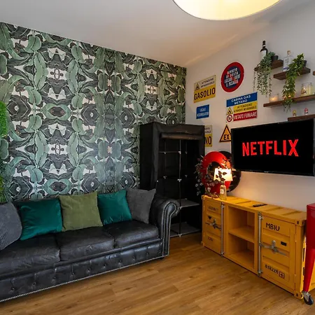 Appartamento Skyline Loft - Rooftop&cinema, Quiet Area, 2-4pax Roma